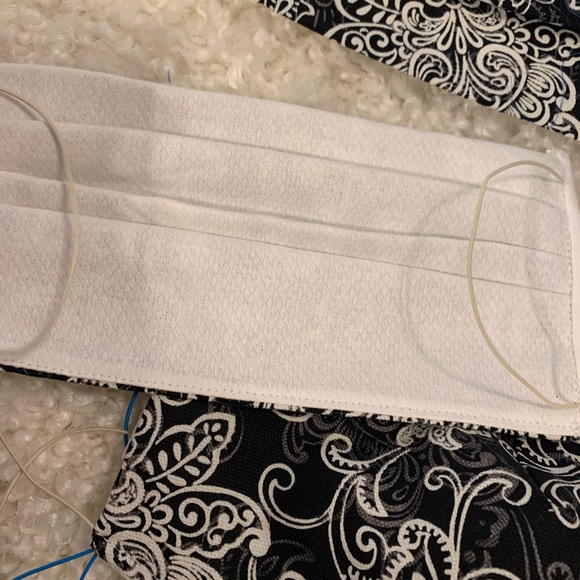 Mask - Picture 4 of 8